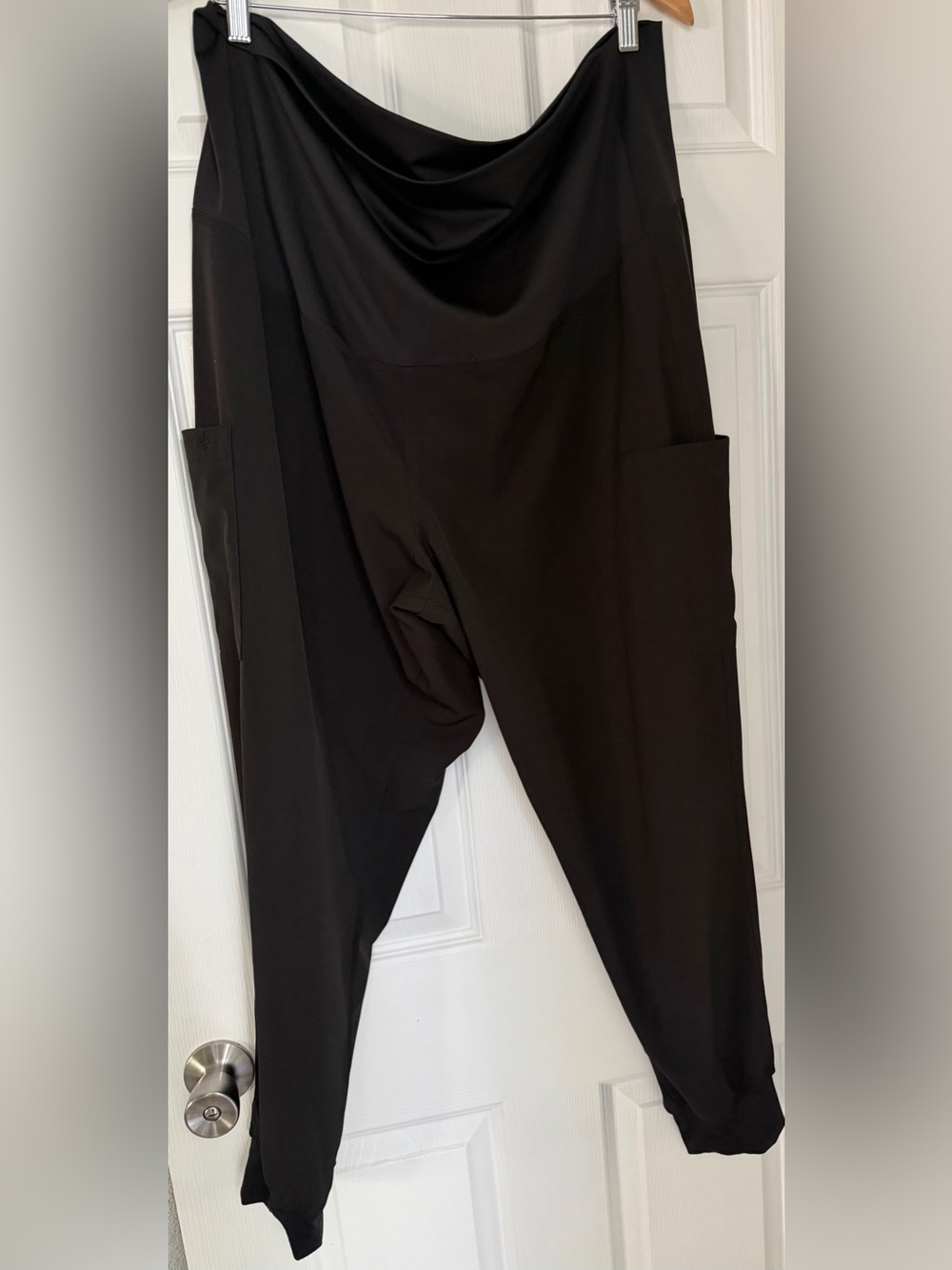 Med Couture Black Wide-Leg High-Waist Pocket Pants